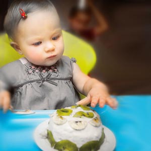 Торт малышу на первое день рождения